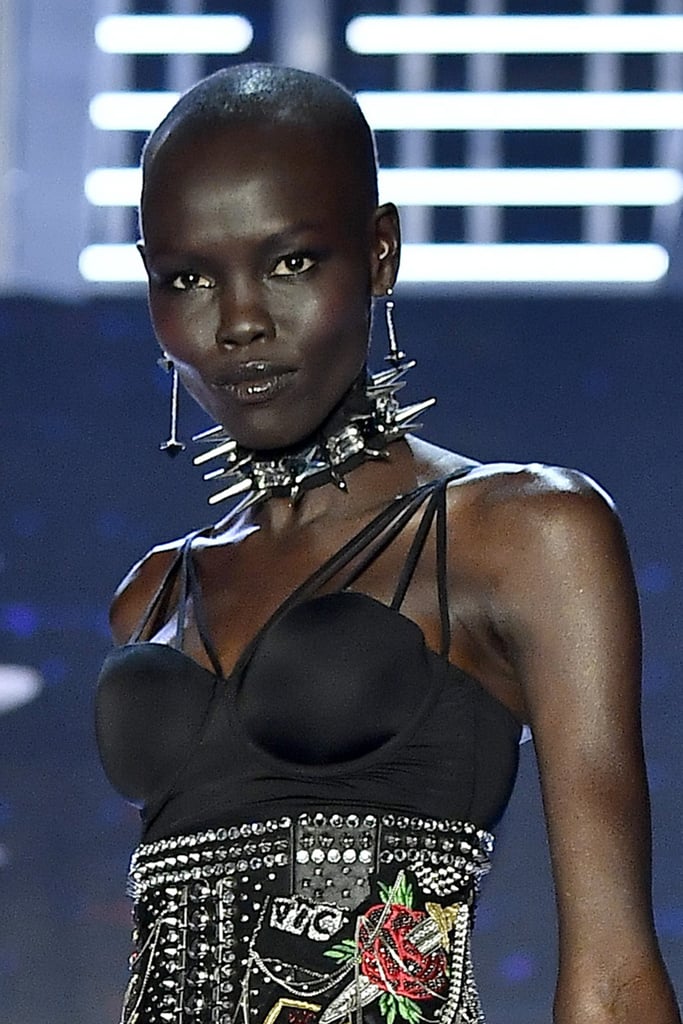 Victoria's Secret Fashion Show 2017 Beauty Looks