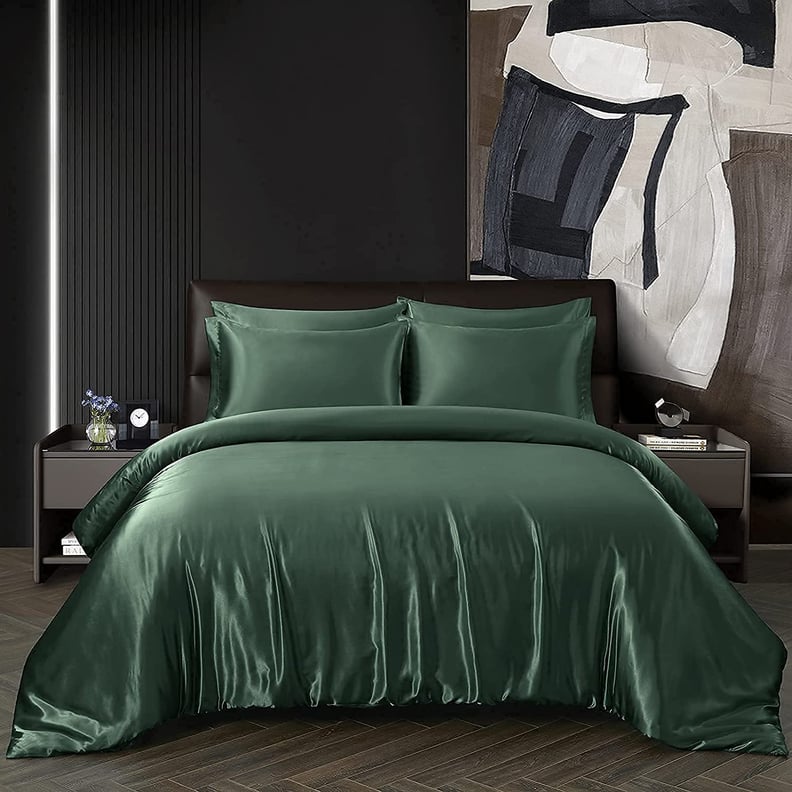 For a Luxurious Bedroom: Chvonttow 5-Piece Satin Duvet Cover Full/Queen Size