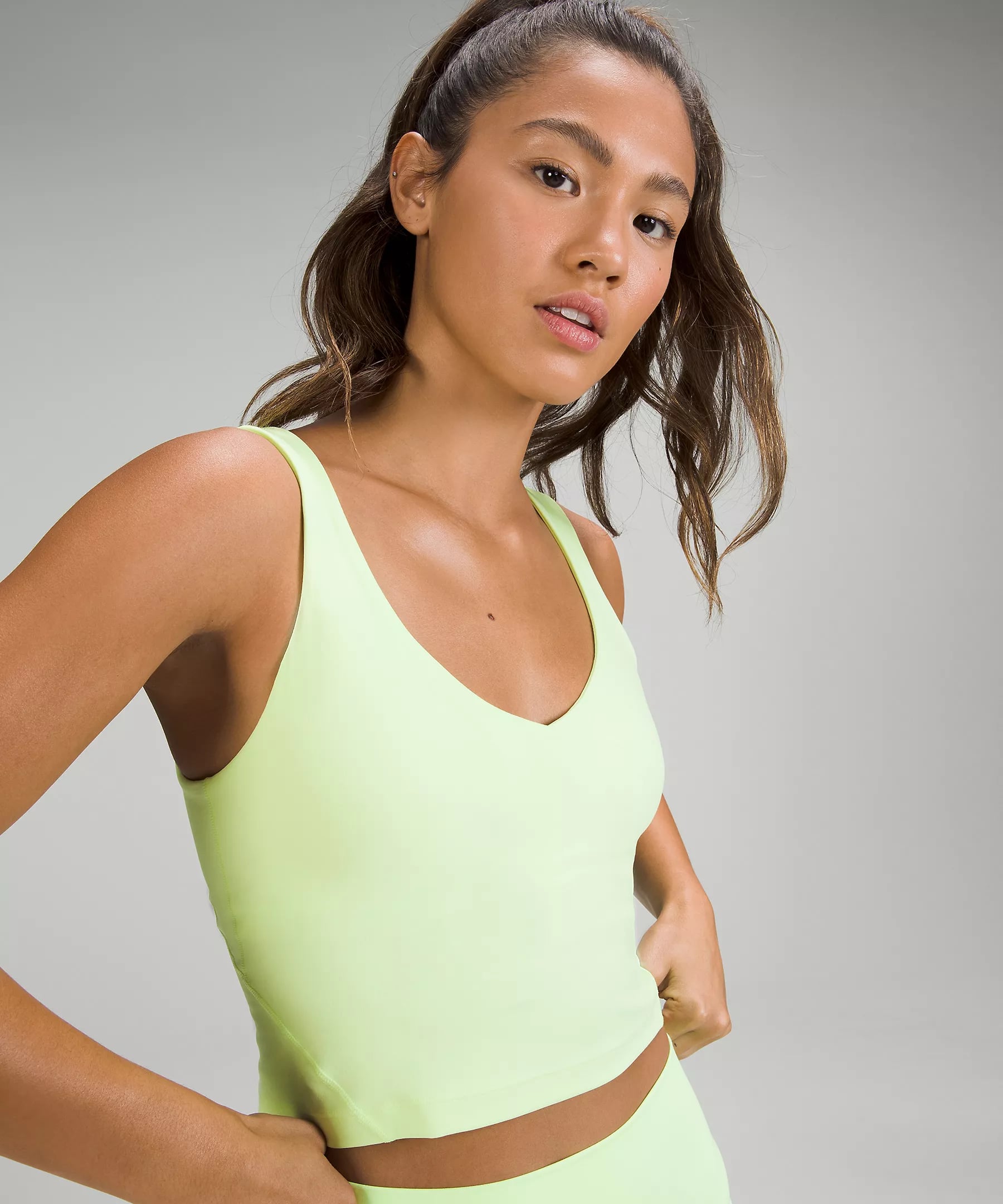 10 Best Built-In Bra Workout Tops 2023 - The Most Supportive Workout Tops