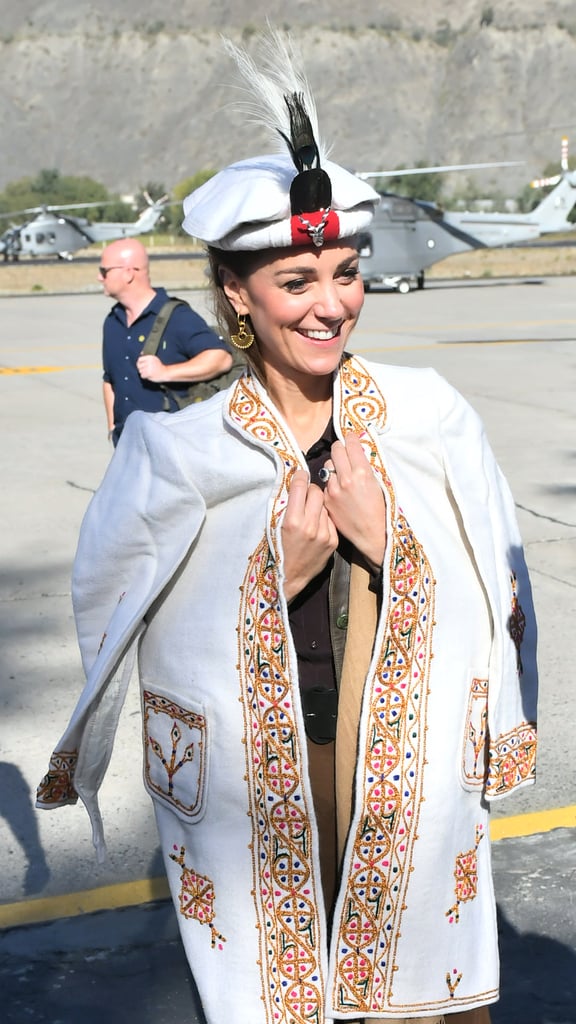 Kate Middleton Wearing Traditional Chitrali Hat in Pakistan
