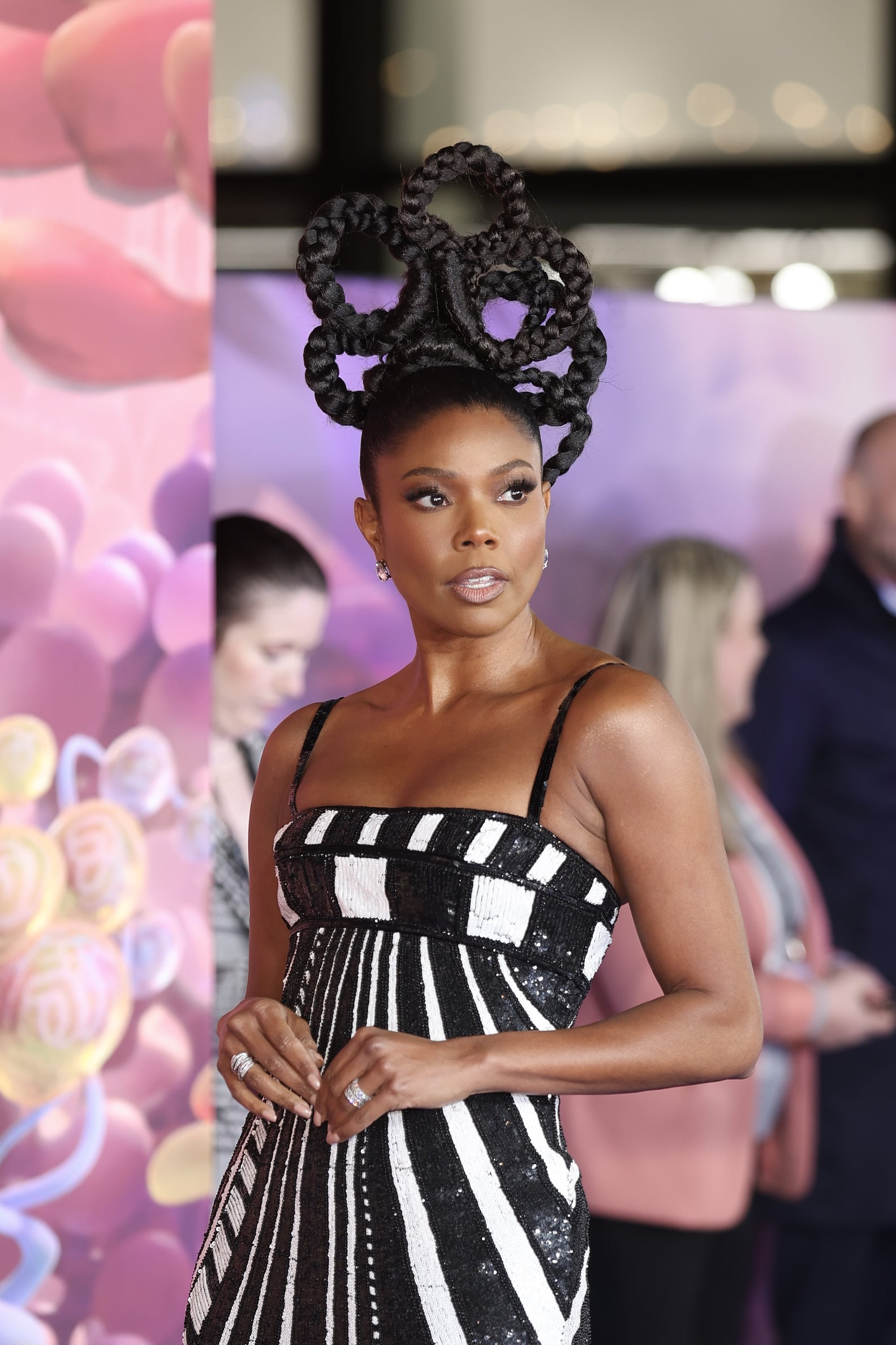 Shayyy'S Bold Beauty Defies Expectations! - m01hnmw