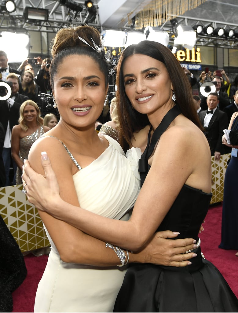 Salma Hayek Feeding Penélope Cruz Caviar at the Oscars