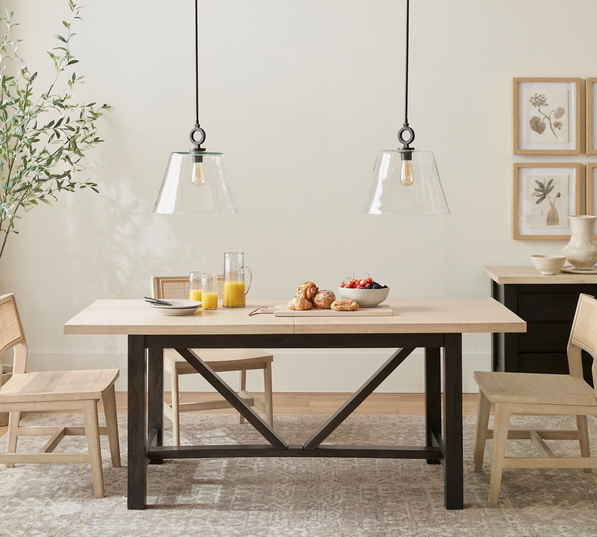 Pottery barn small dining table discount