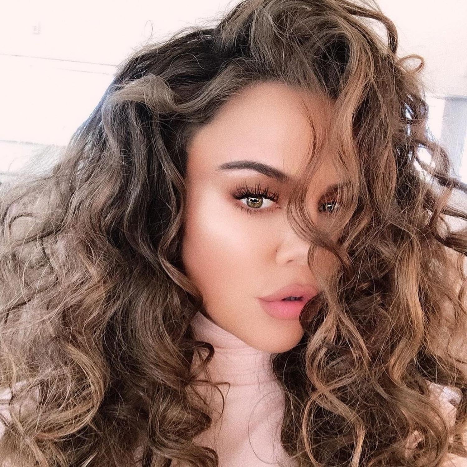 Khloe Kardashian S Curl Hairy Photos Popsugar Beauty Australia
