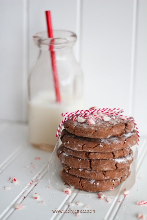 Chocolate Mint Crinkle Cookies