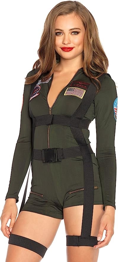 A "Top Gun"-Inspired Sexy Costume For Halloween