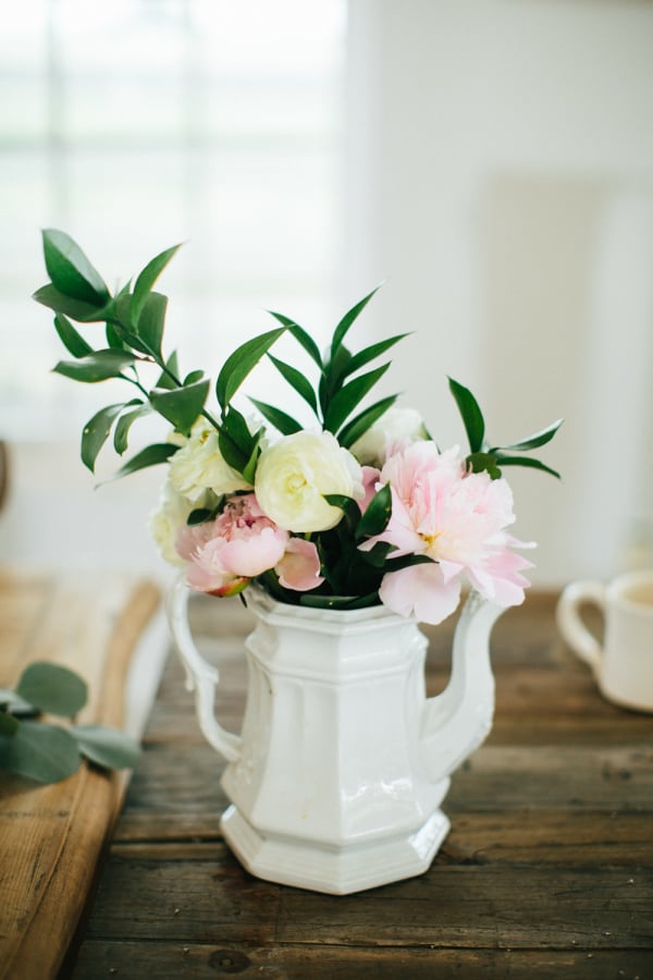 HGTV Fixer Upper Hosts Surprise Anniversary Party