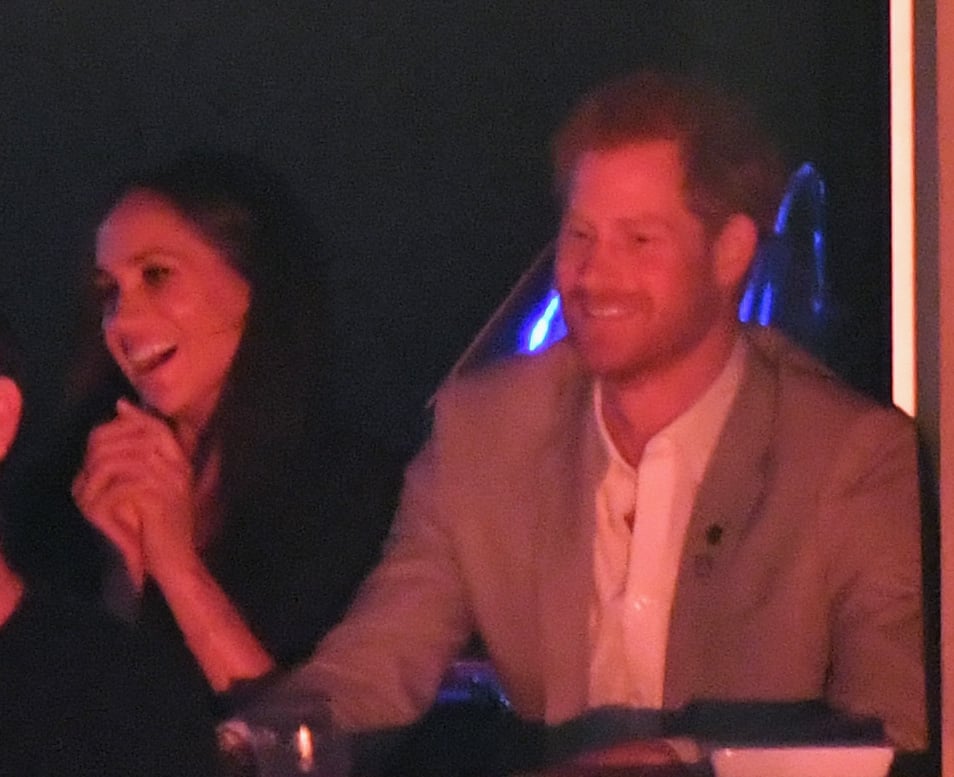 Prince Harry Kissing Meghan Markle at Invictus Games 2017