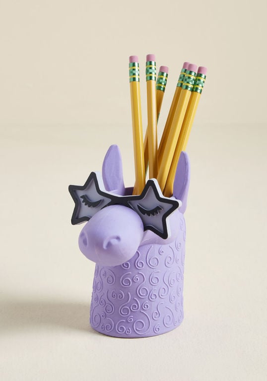 Desktop Celeb Llama Pencil Holder