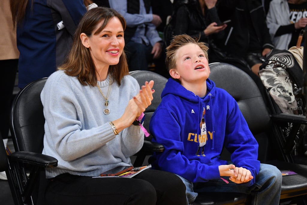 Jennifer Garner and Her Son Attend Lakers vs. Warriors Game