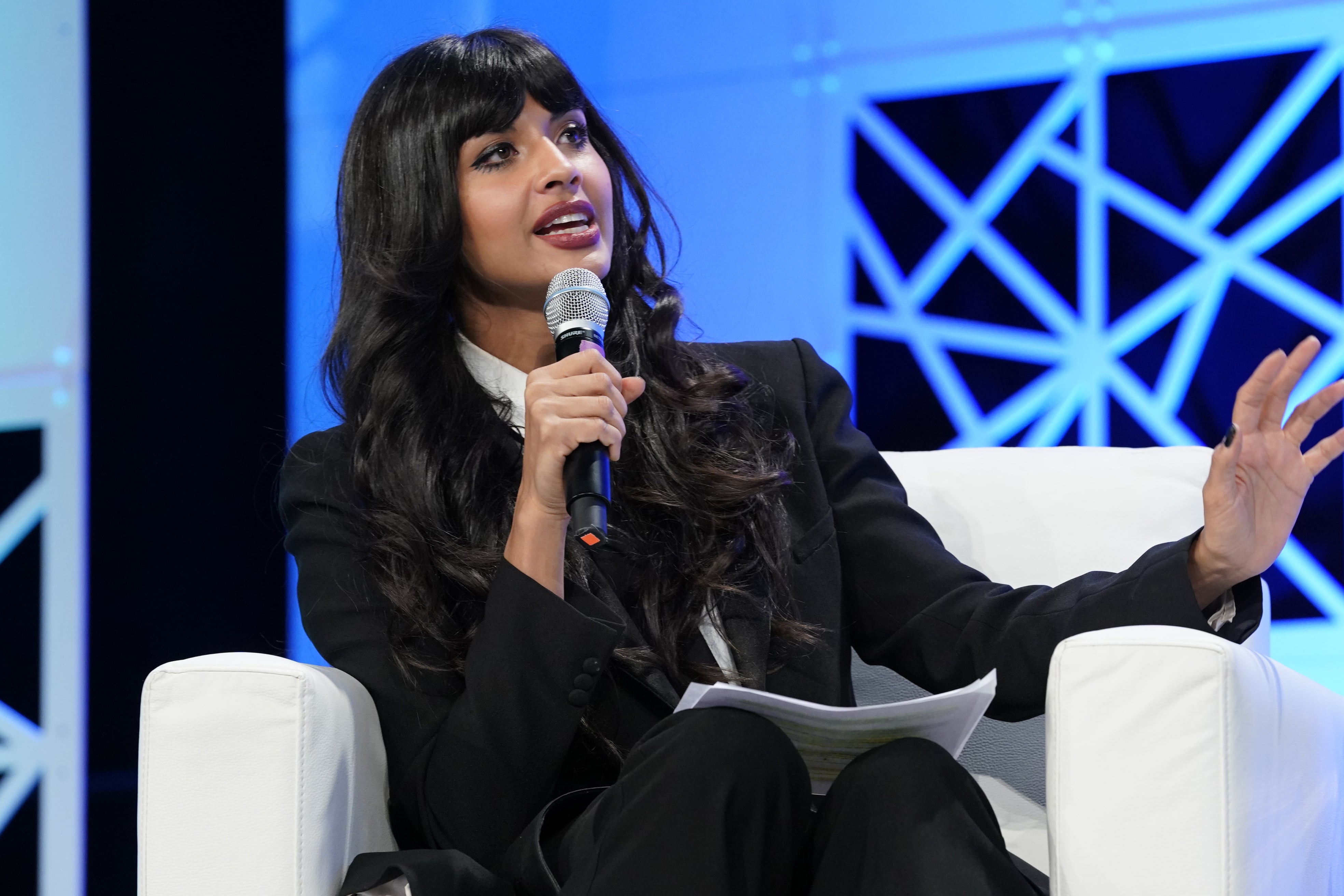 Jameela Jamil's Opens Up About EhlersDanlos Syndrome POPSUGAR Fitness