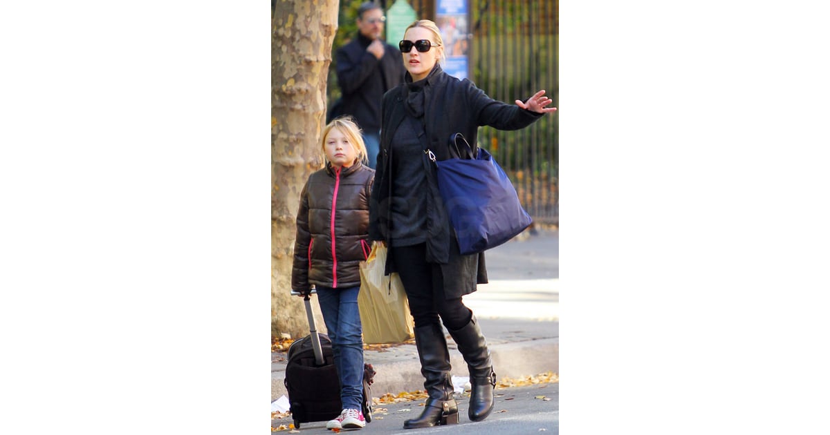 Pictures of Kate Winslet and Her Daughter Mia Hailing a Cab in NYC | POPSUGAR Celebrity