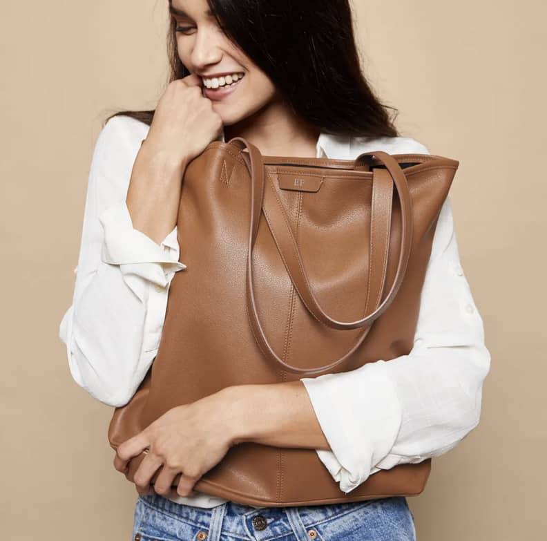 12 Women's Relaxed Shoulder Bags