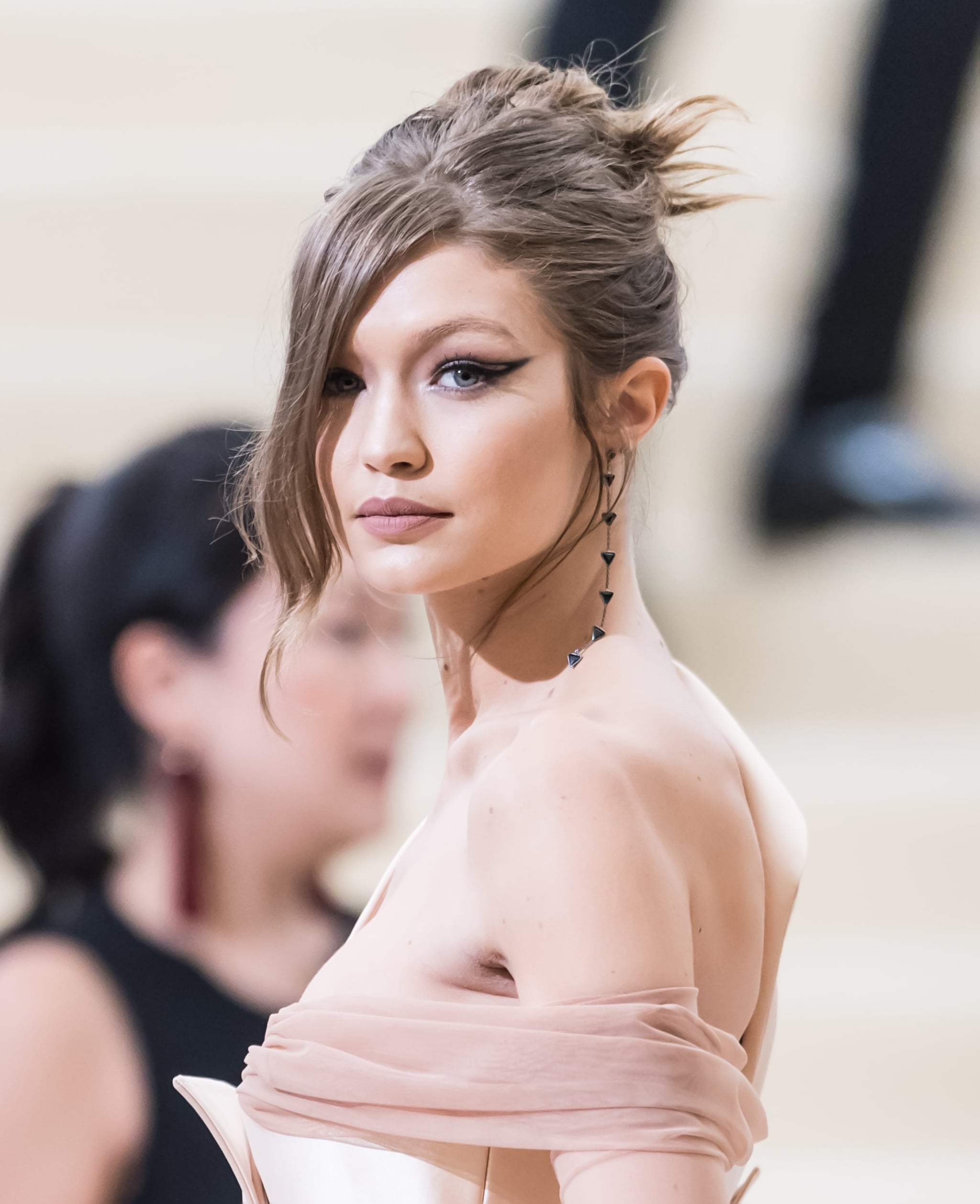 Gigi Hadid 18 Celebrity Updos That Are Impressive From Every Angle Popsugar Beauty Photo 35