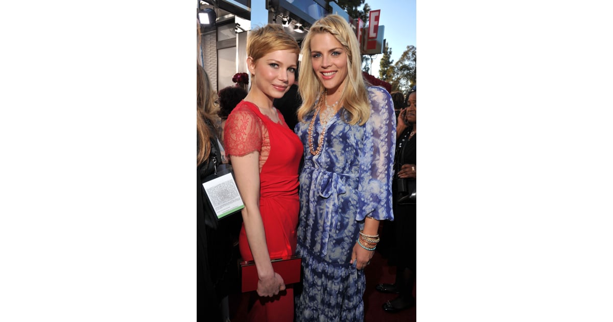 Michelle Williams And Busy Philipps Friendship Pictures Popsugar Celebrity Uk Photo 14 