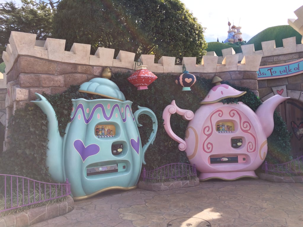Like these super cute teapot vending machines.