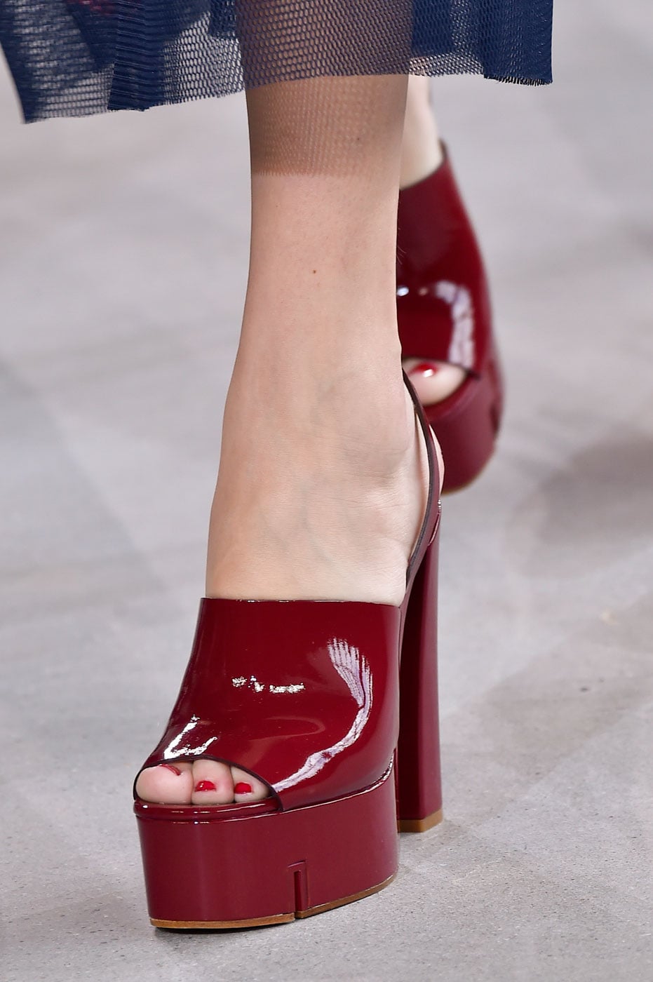 hypotheek ik wil cascade Calvin Klein Spring 2015 | The Best Shoes, Bags, and Baubles on the 2015  Runways (Updated!) | POPSUGAR Fashion Photo 84
