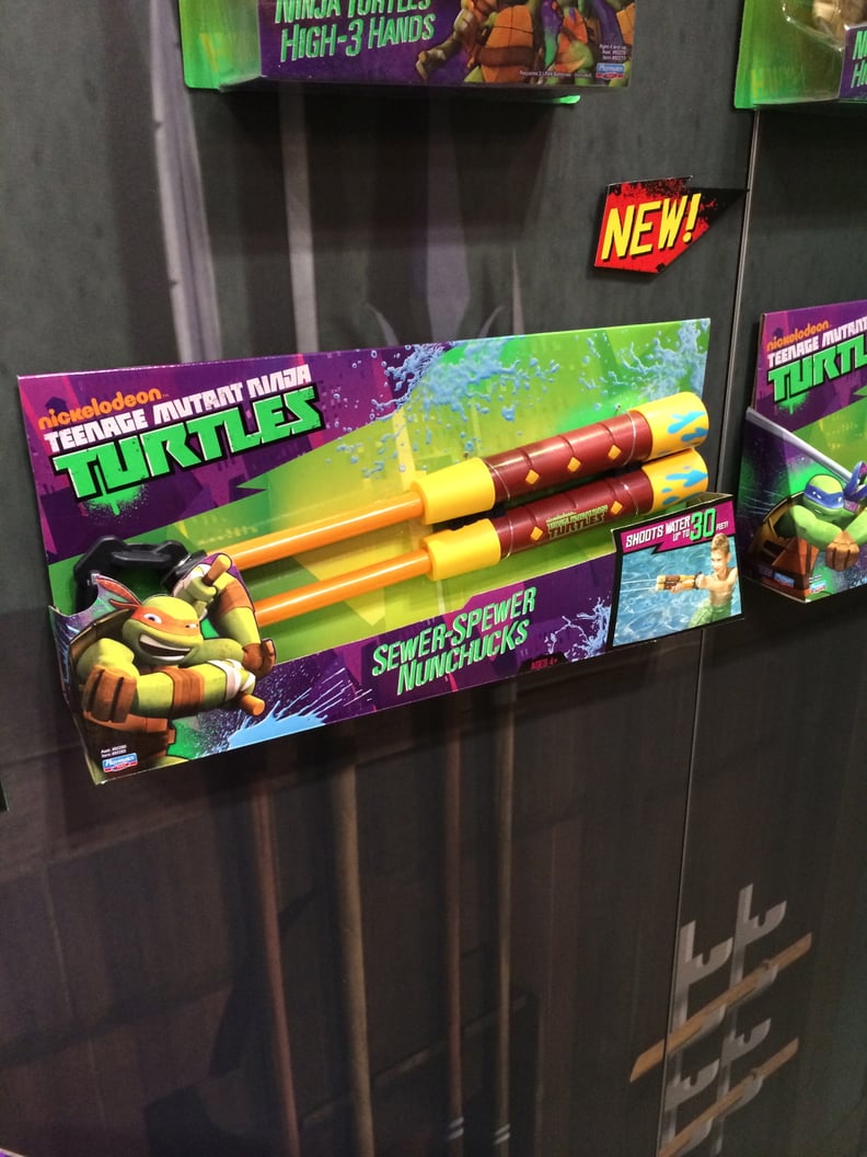 Teenage Mutant Ninja Turtles Sewer Spewer Nunchucks