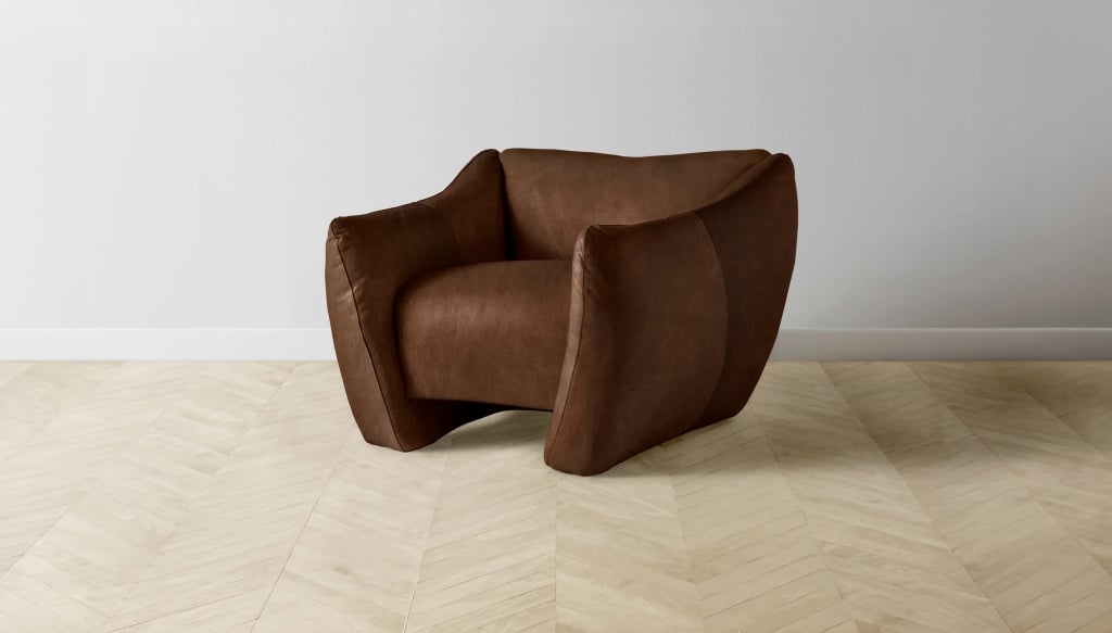 Best Comfortable Leather Chair: The Bond Chair