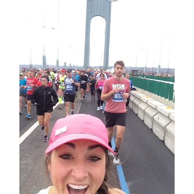 Woman Takes Selfies With Hot Guys Running 2015 NYC Marathon