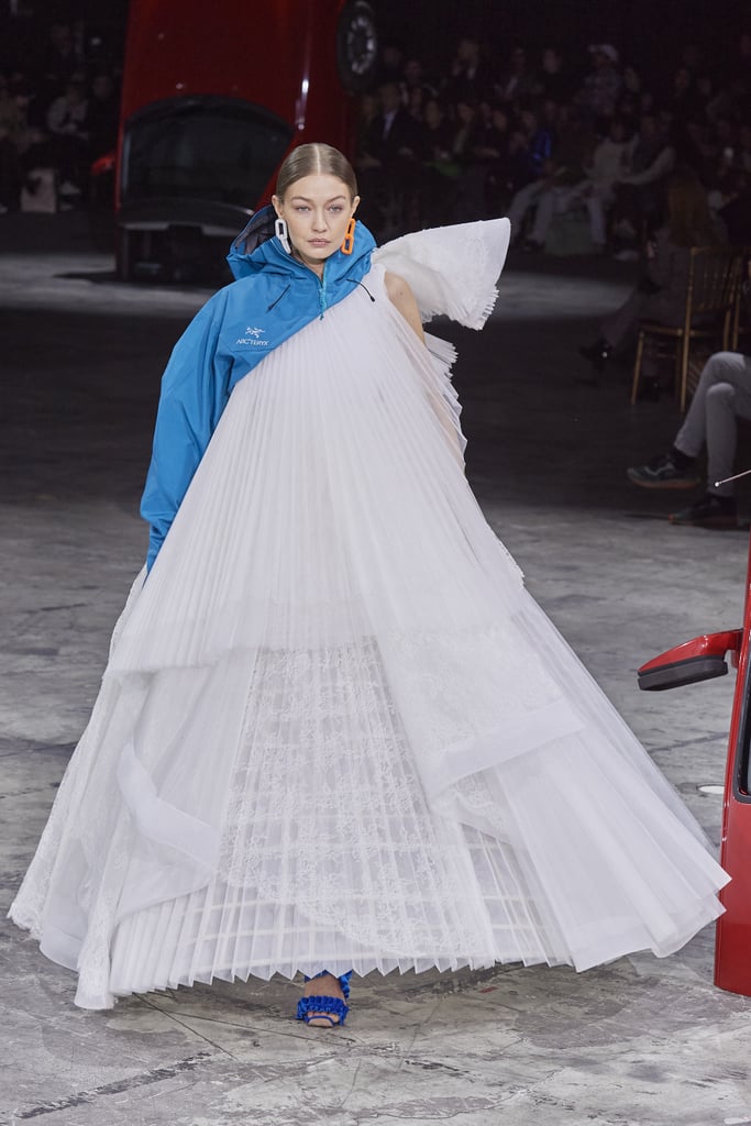 Gigi Hadid Walking in the Off-White Show