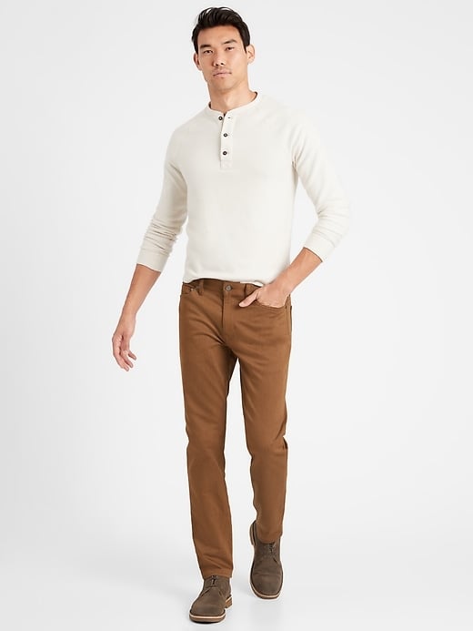 athletic tapered traveler pant