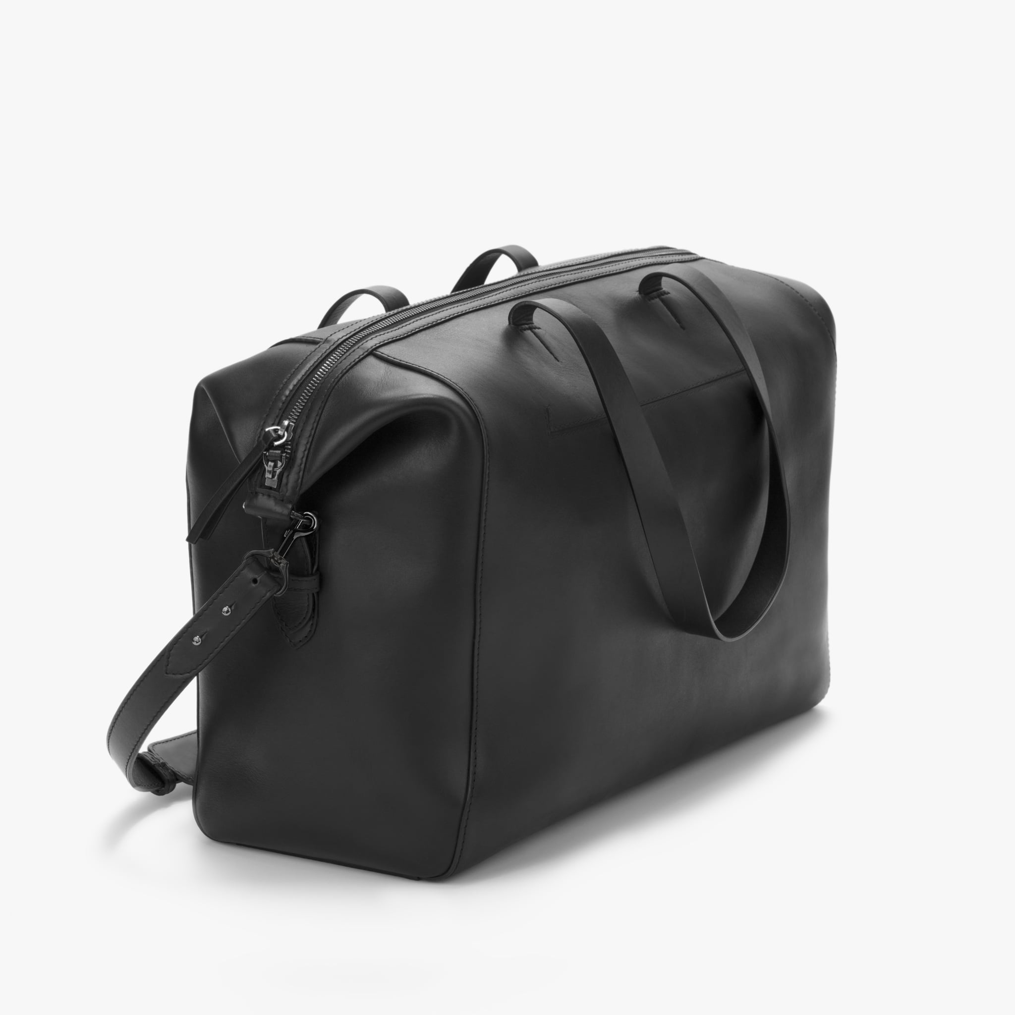 cuyana leather weekender