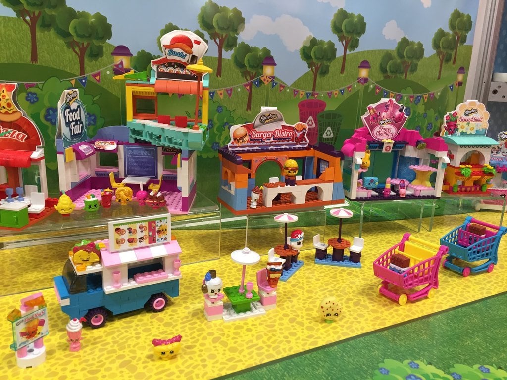 These blind bag toys have been reimagined for the new C3 Kinstructions line so that little ones can build up the world of Shopkins with multiple construction sets. Complete with a pizza parlor and sushi shop, the deluxe set will let your children play with their Shopkins in an imaginative way.