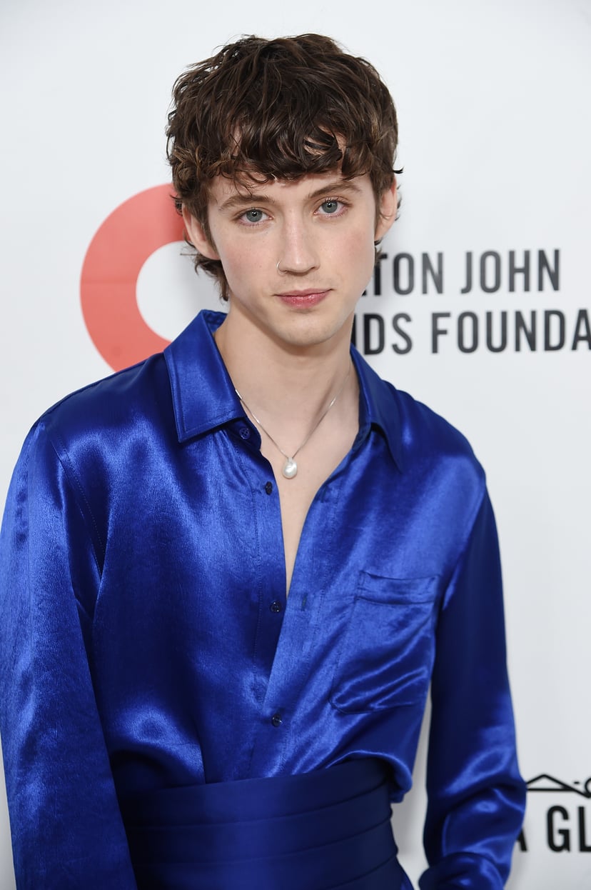 WEST HOLLYWOOD, CALIFORNIA - FEBRUARY 09: Troye Sivan attends the 28th Annual Elton John AIDS Foundation Academy Awards Viewing Party sponsored by IMDb, Neuro Drinks and Walmart on February 09, 2020 in West Hollywood, California. (Photo by Jamie McCarthy/