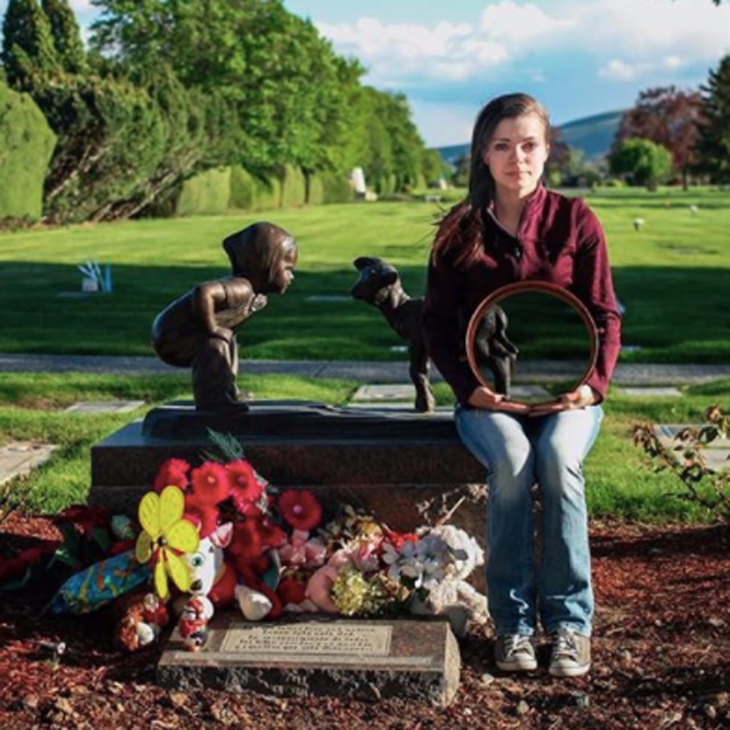 Woman Creates Empty Photo Project to Show Child Loss
