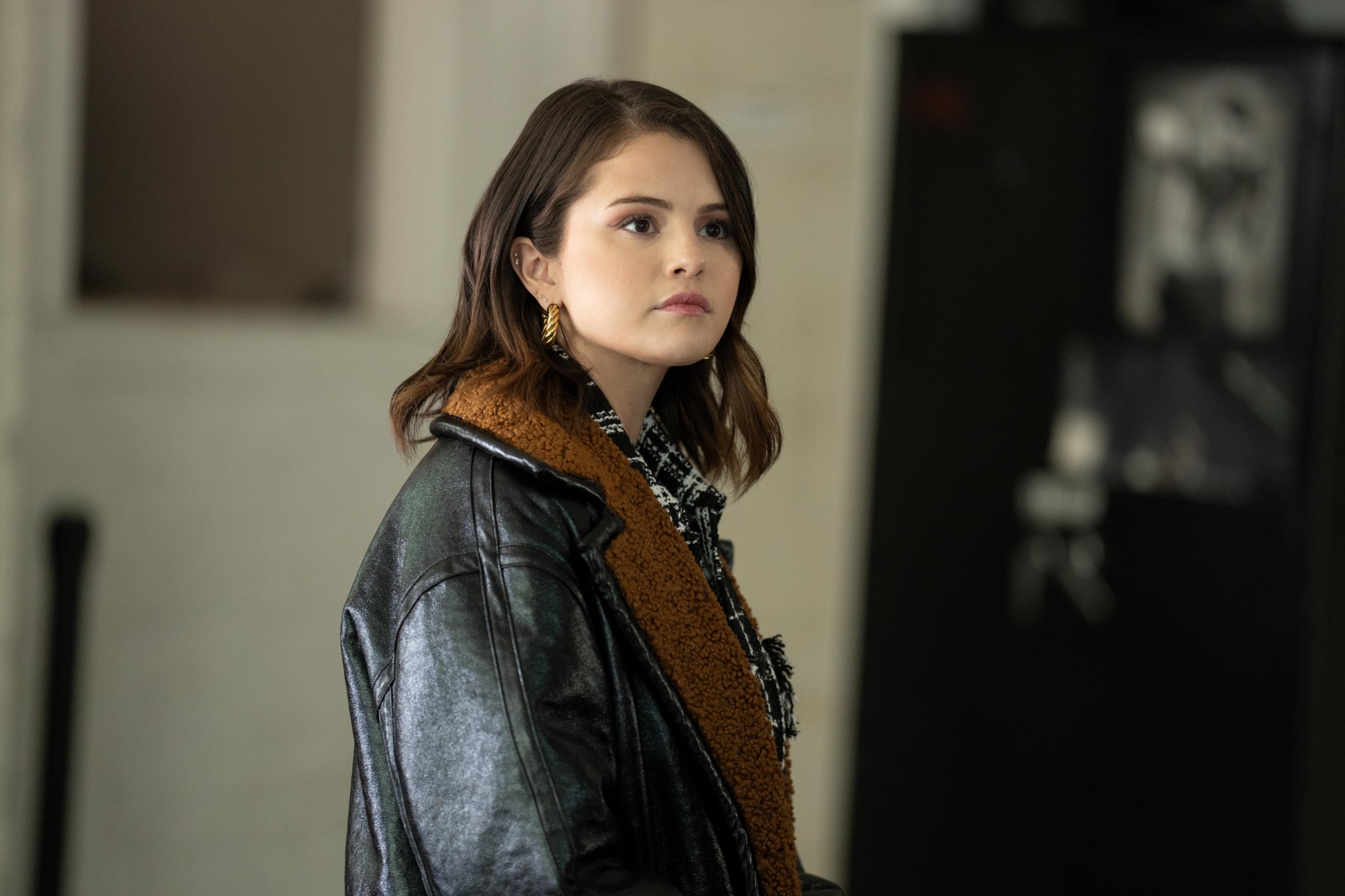 Only Murders In The Building -- Sparring Partners - Episode 209 -- Closing in on the killer, Mabel takes her investigative talents into the ring.  Oliver and Charles duke it out over a birdcage only to end up confronting their deepest paternal struggles. Mabel (Selena Gomez), shown. (Photo by: Craig Blankenhorn/Hulu)