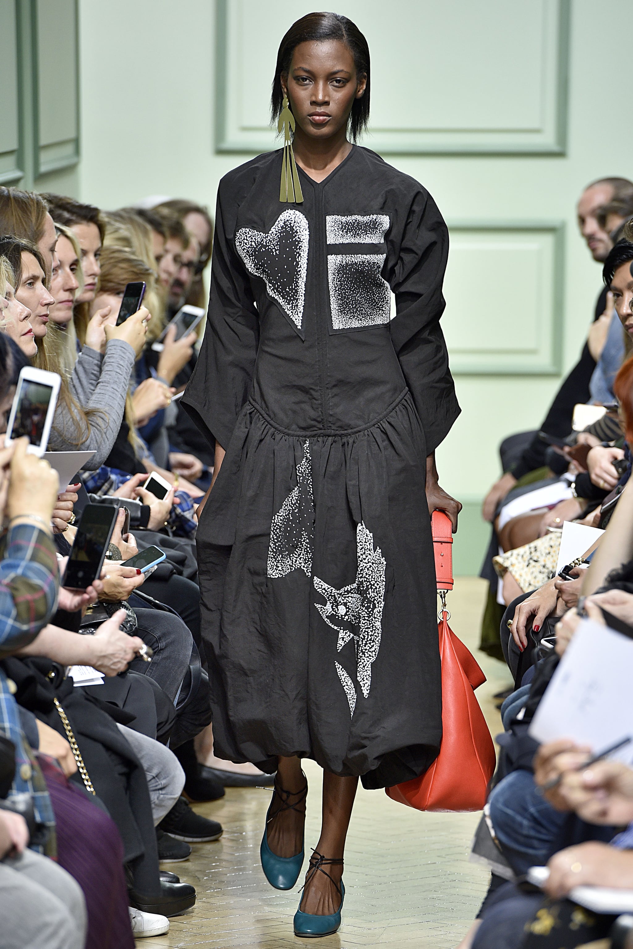 JW Anderson Ready To Wear Fashion Show, Collection Fall Winter