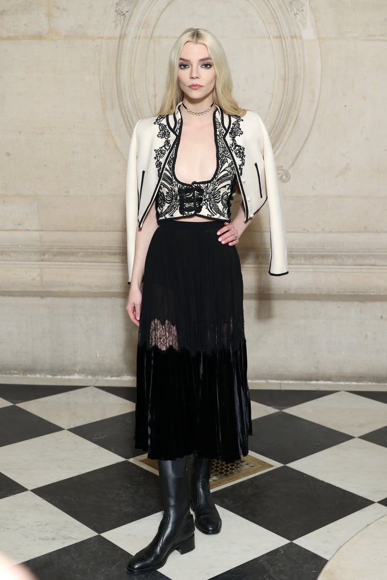 安雅Taylor-Joy在迪奥高级时装的2023春夏巴黎时装周