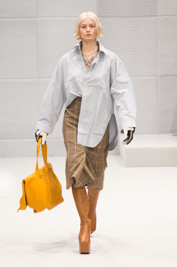 Balenciaga Fall 2016 Runway