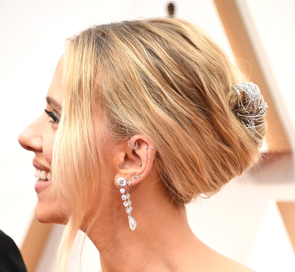 Scarlett Johansson's Earrings at Oscars 2020. 