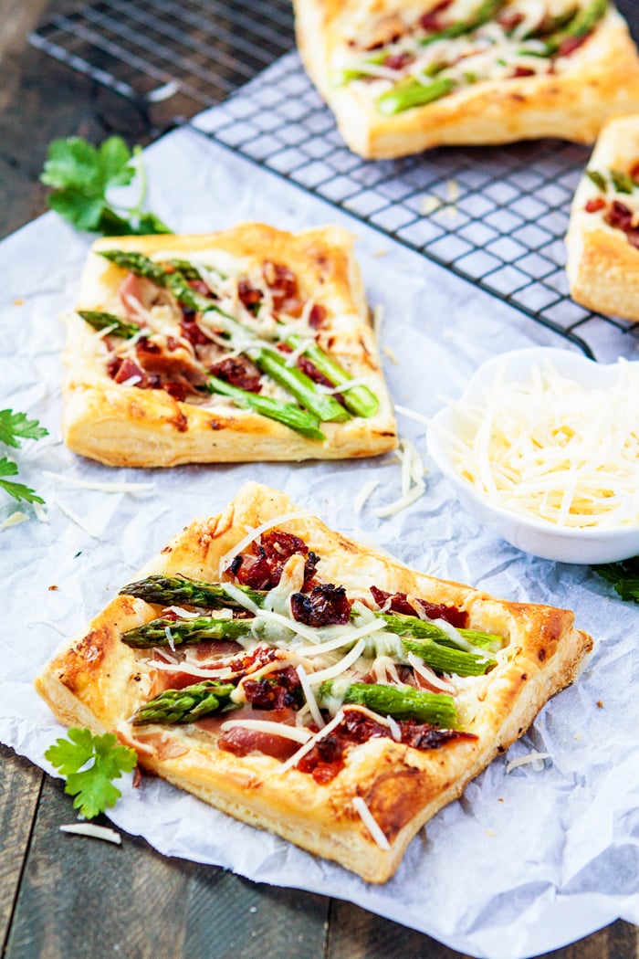 Asparagus and Prosciutto Puff Pastry Pizzas