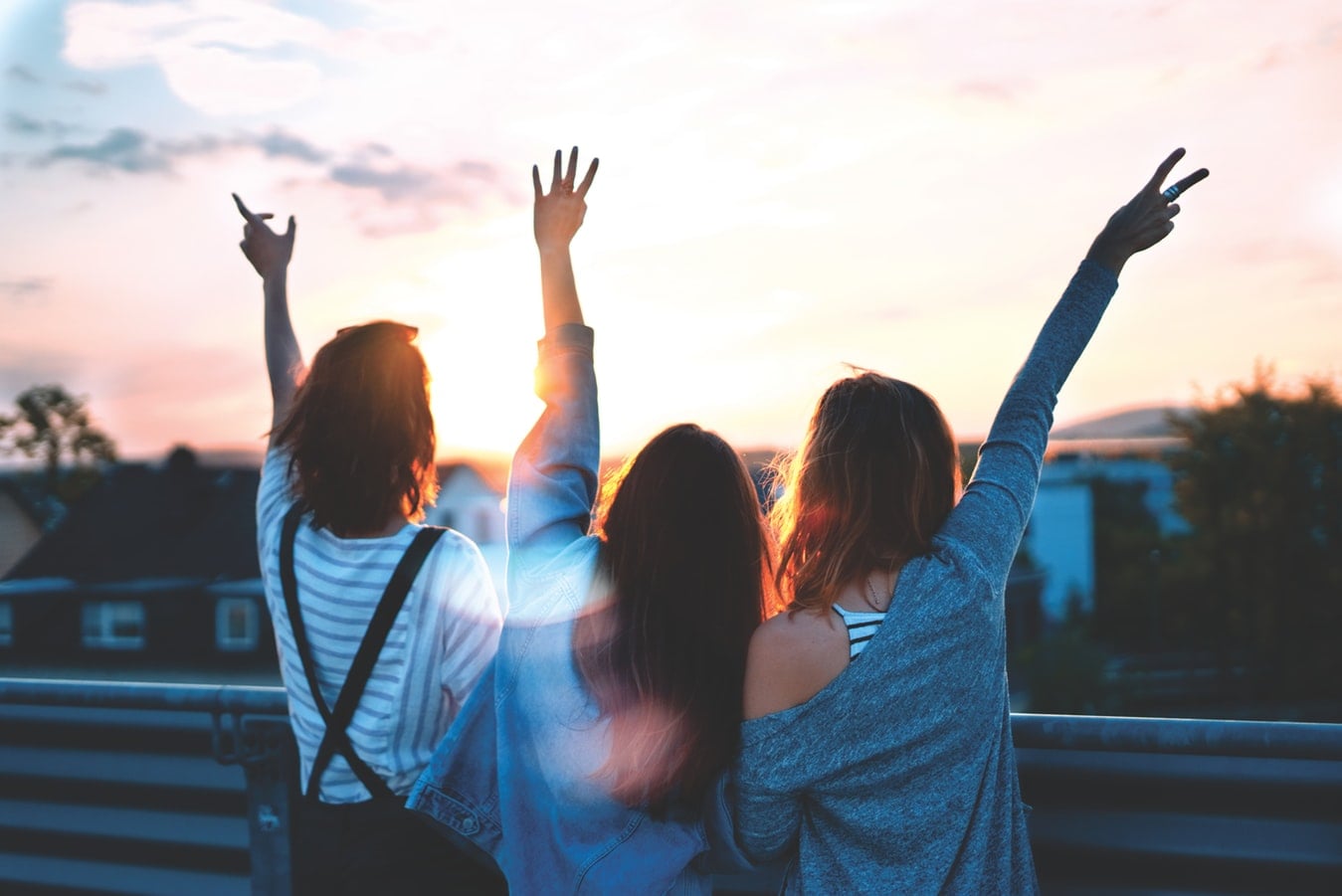 Why Having A Few Best Friends Is Better Than Having A Lot Popsugar 