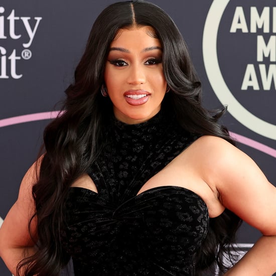 Cardi B向她以前的中学捐赠了10万美元