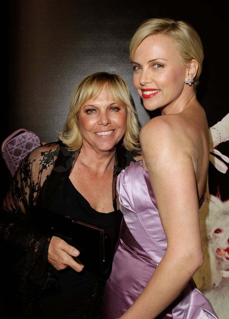 Photos of Kristen Stewart, Charlize Theron, Jessica Simpson, More at the 2010 Vanity Fair Oscars Party 2010-03-08 14:00:43 Photos of Kristen Stewart, Charlize Theron, Jessica Simpson, More at the 2010 Vanity Fair Oscars Party 2010-03-08 14:00:43