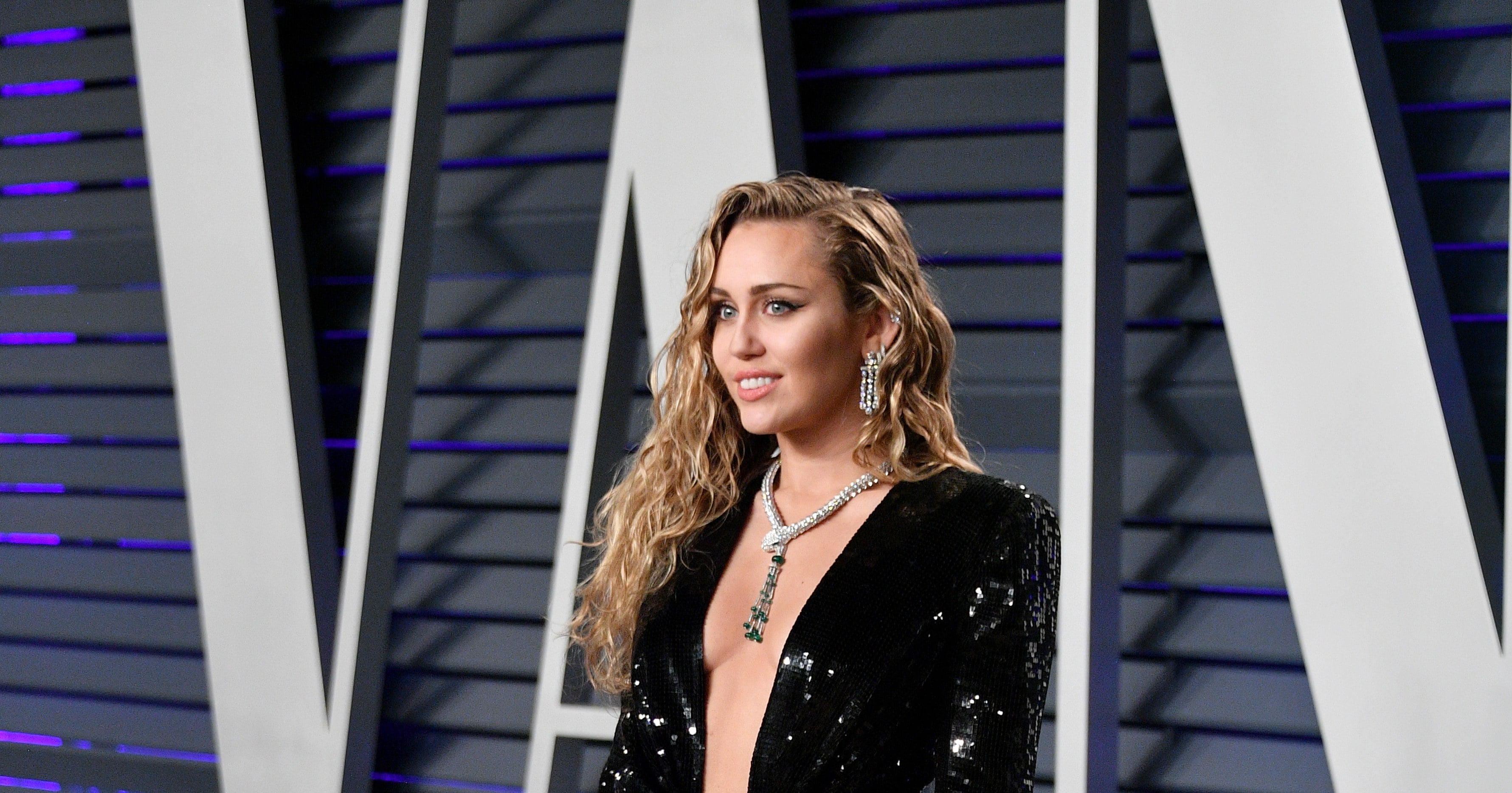 Miley Cyrus Vanity Fair Oscar Party Dress 2019 Popsugar Fashion 6070
