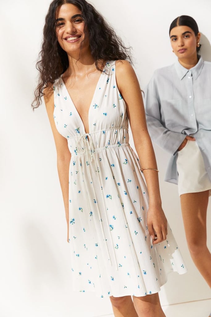 Hm v clearance neck dress