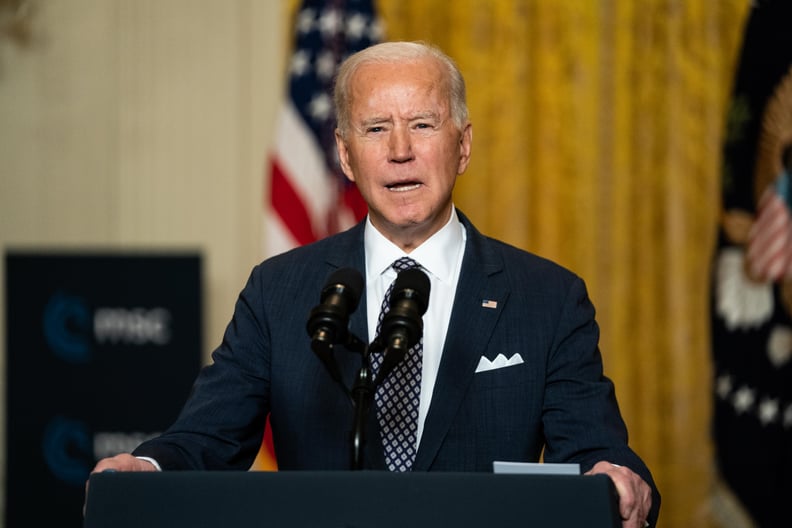华盛顿特区- 2月19日:美国总统拜登(Joe Biden)在一个虚拟的事件发表讲话主办的慕尼黑安全会议在白宫东厅2月19日,在华盛顿特区2021年。在讲话中,总统拜登强调联合国