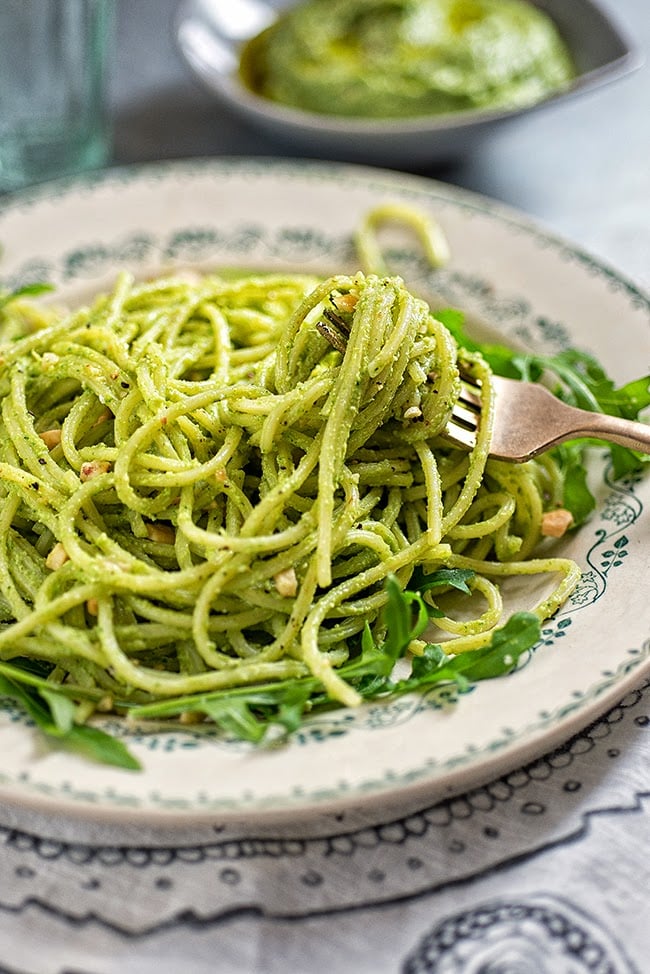 Avocado, Wild Rocket, and Cashew Pesto