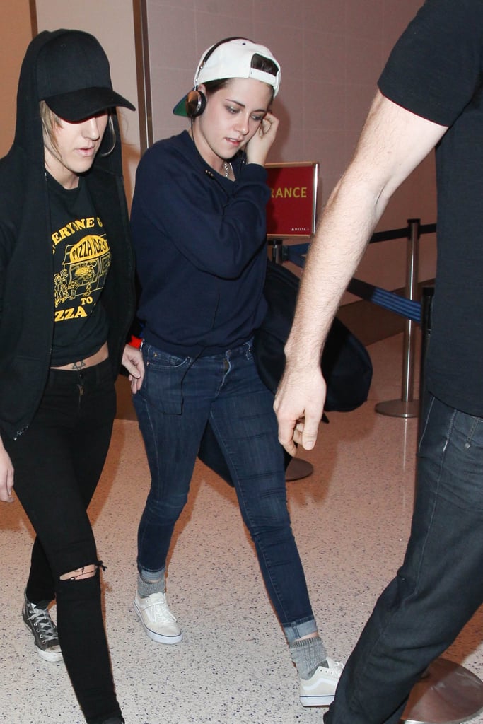 Kristen Stewart and Alicia Cargile at LAX 2015 | Pictures