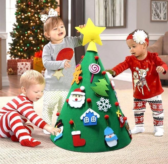 The Best Felt Christmas Trees For Kids to Decorate
