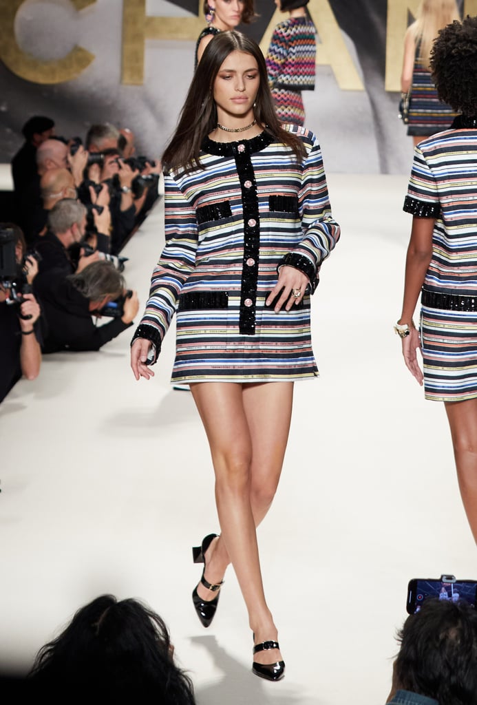 Chanel's SS22 Show Was a Throwback to the '90s Runway