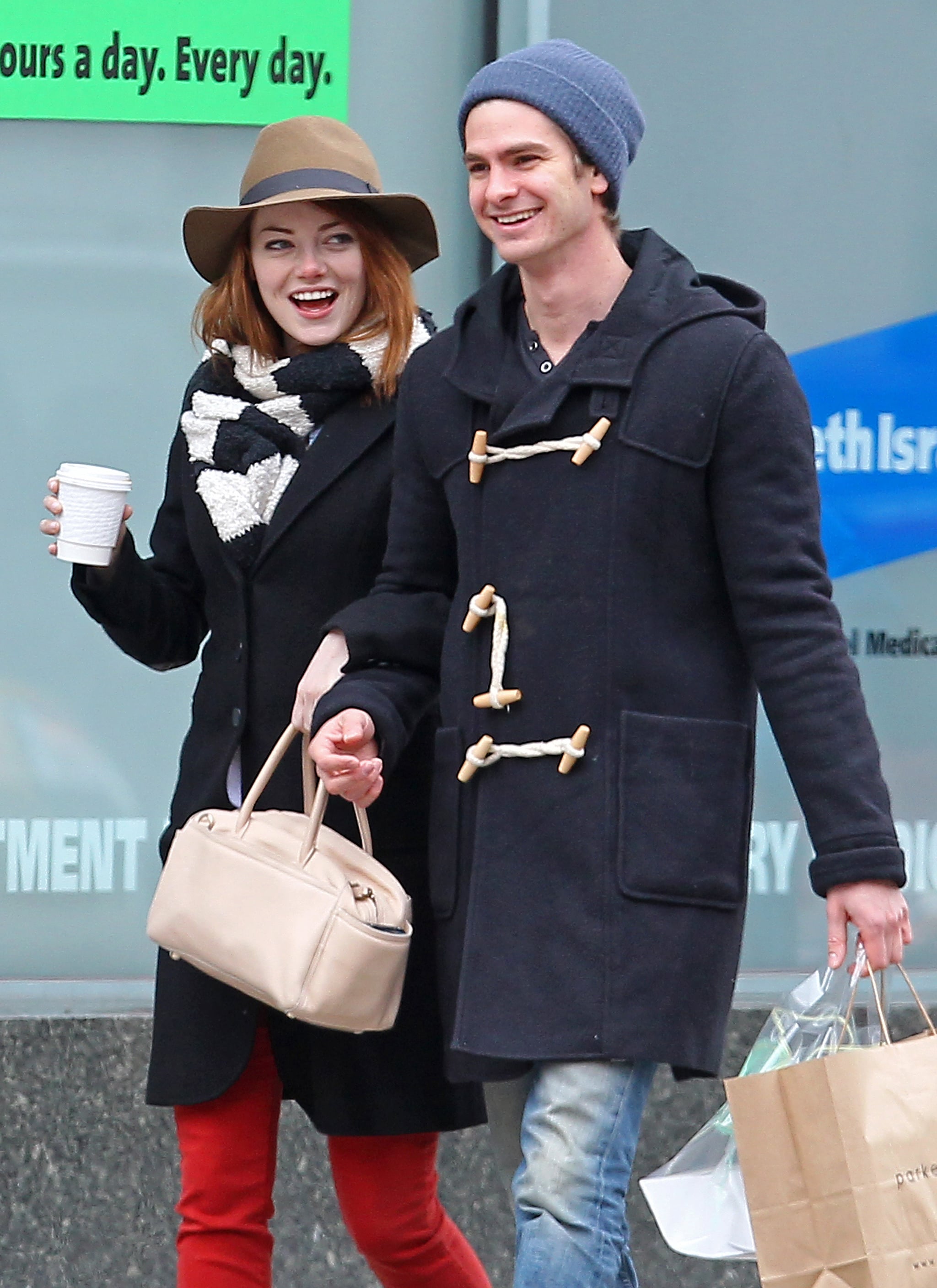 Emma Stone And Her Boyfriend Andrew Garfield Shared A Smiley Stroll The Perfect Excuse To See Emma Stone S Smile Popsugar Celebrity Photo 26