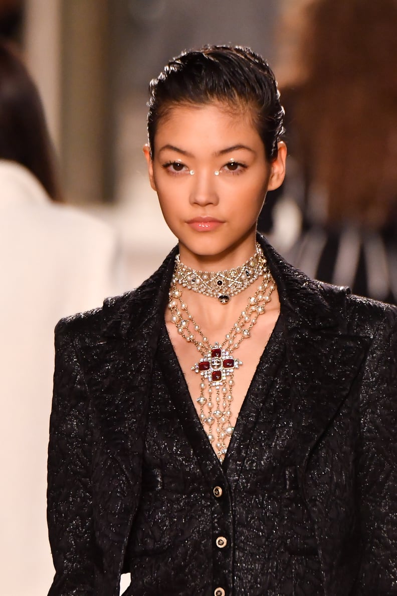 Crystal Makeup at the Chanel Métiers d'Art 2019-2020 Show