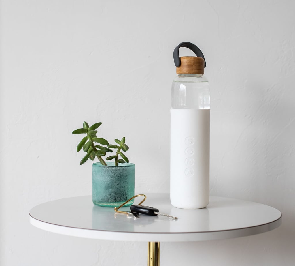 A Glass Bottle With a Bamboo Cap: Soma Glass Water Bottle