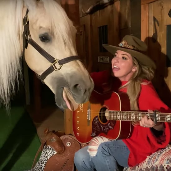 Shania Twain's ACM Performance With Her Horse | Video